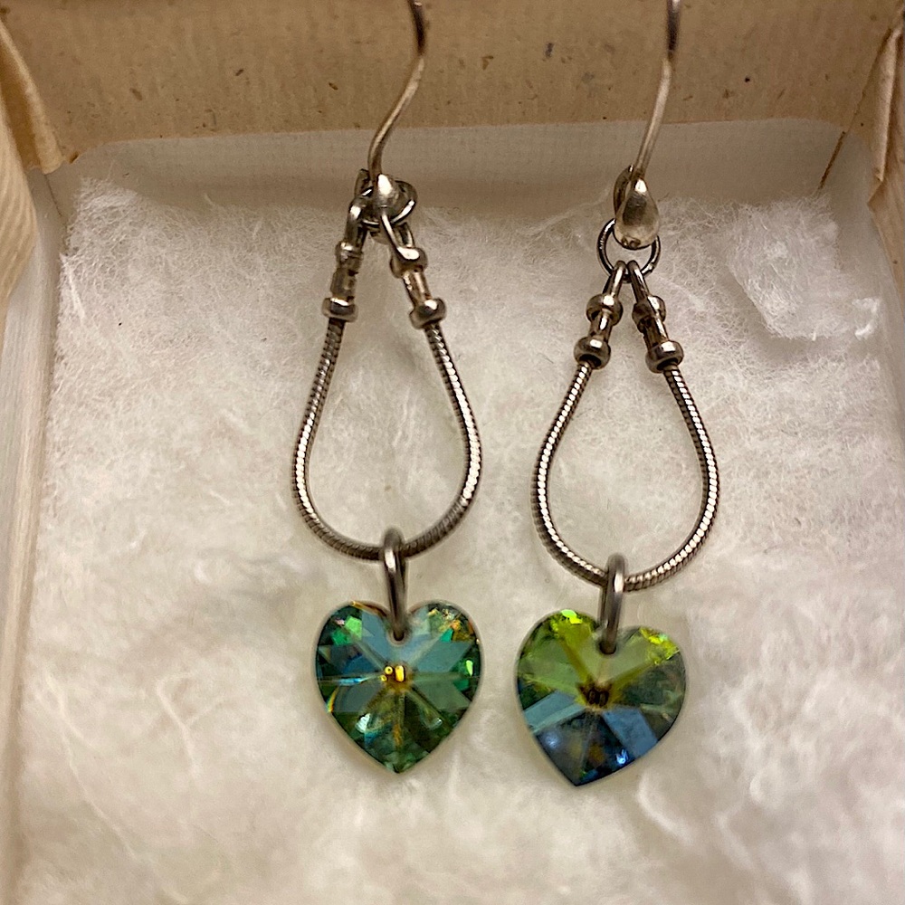 Dangle earrings